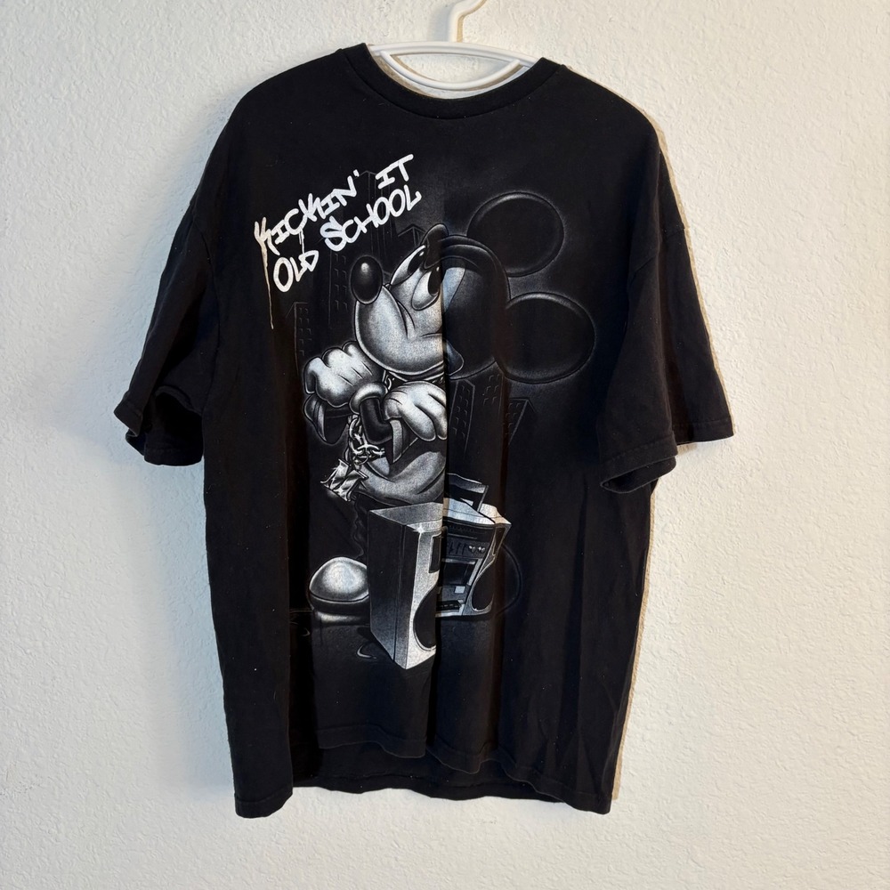 Disney Mickey Mouse Graphic Tee Mens XL Black Kickin It Old School